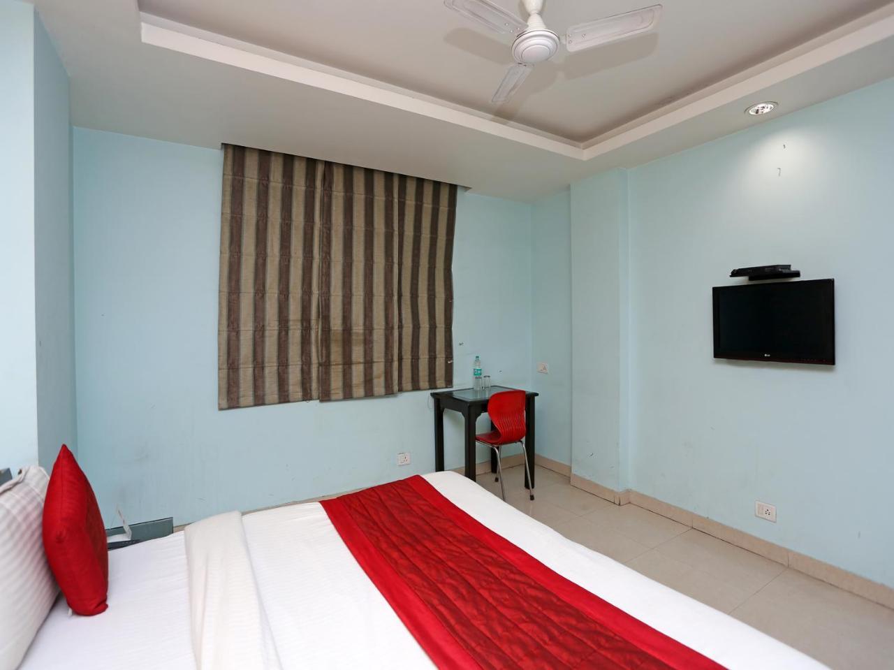 Oyo 6596 Hotel Flight Path New Delhi Exterior foto