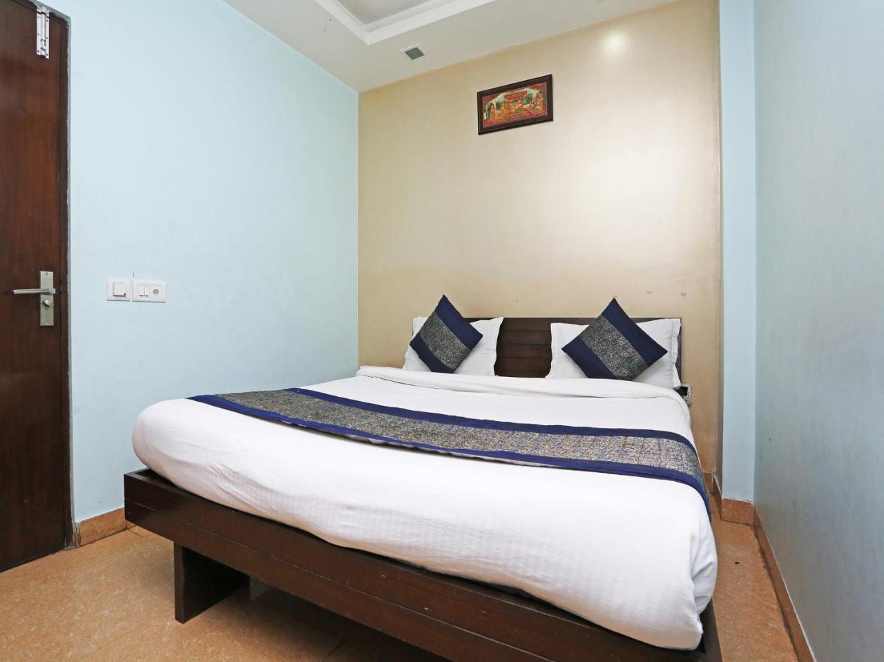 Oyo 6596 Hotel Flight Path New Delhi Exterior foto