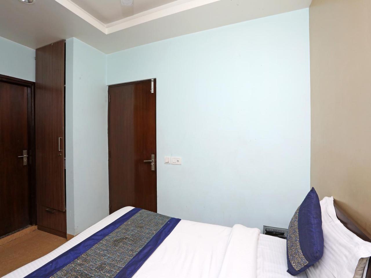 Oyo 6596 Hotel Flight Path New Delhi Exterior foto