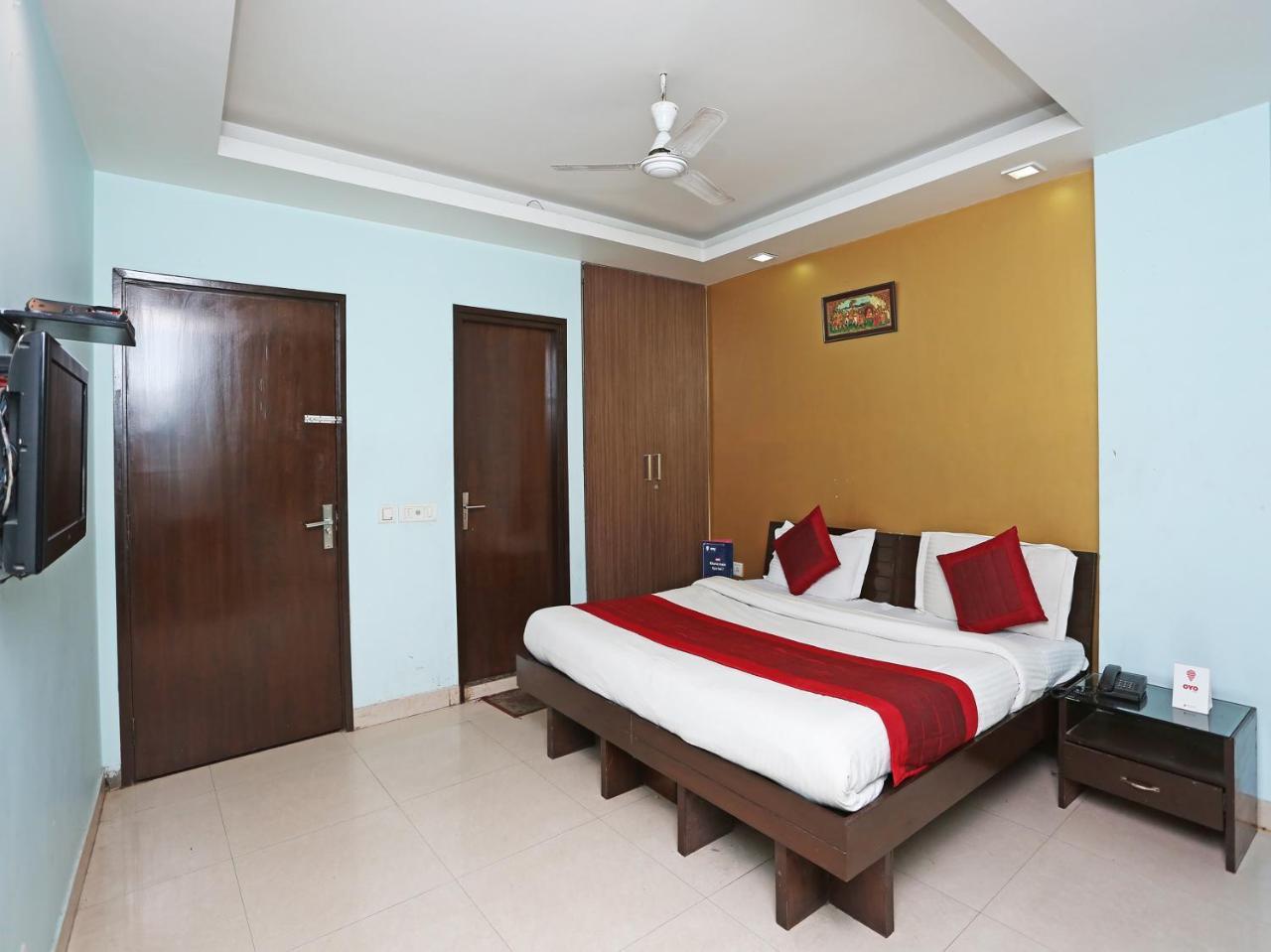 Oyo 6596 Hotel Flight Path New Delhi Exterior foto